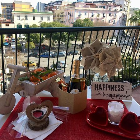 Holiday Garibaldi Napoli Bed & Breakfast Ngoại thất bức ảnh