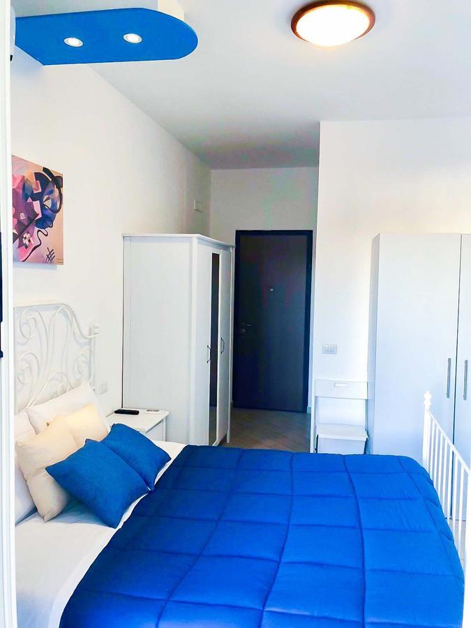 Holiday Garibaldi Napoli Bed & Breakfast Ngoại thất bức ảnh